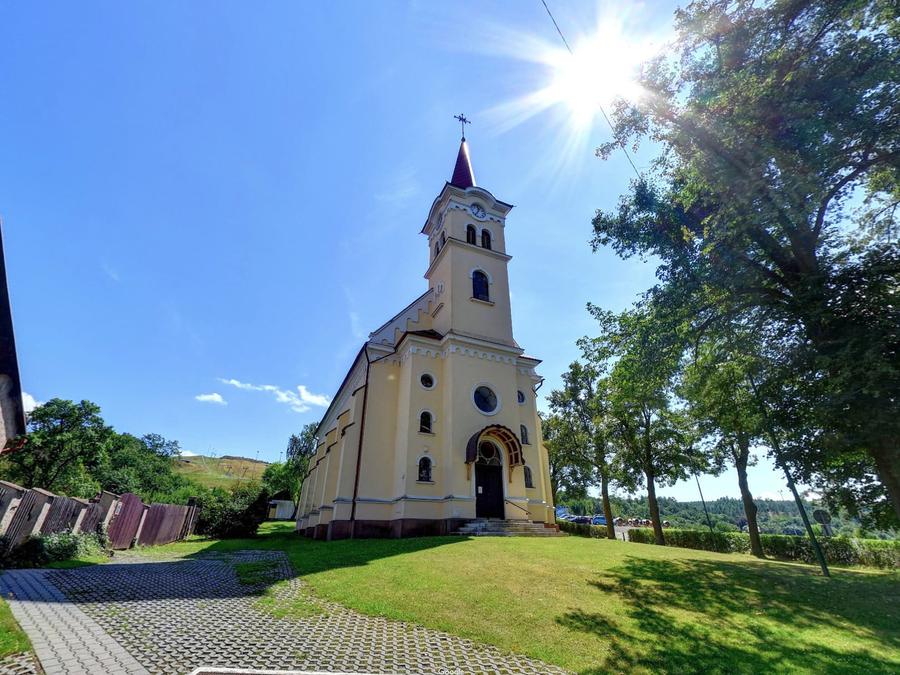 Kostel v Hlubočkách